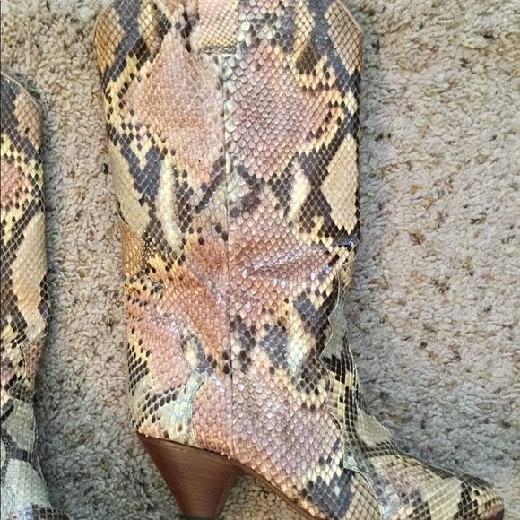 VINTAGE FULL PYTHON WESTERN COWBOY BOOTS, AMAZING! - Picture 8 of 8